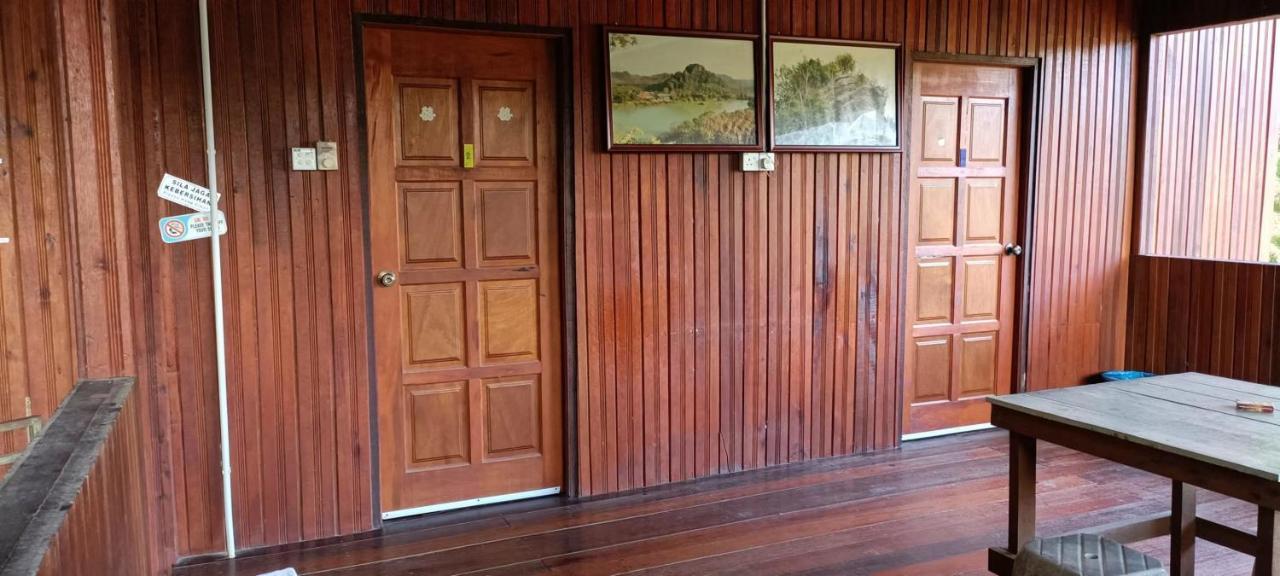 Country House Pulai Holiday Village Gua Musang Esterno foto