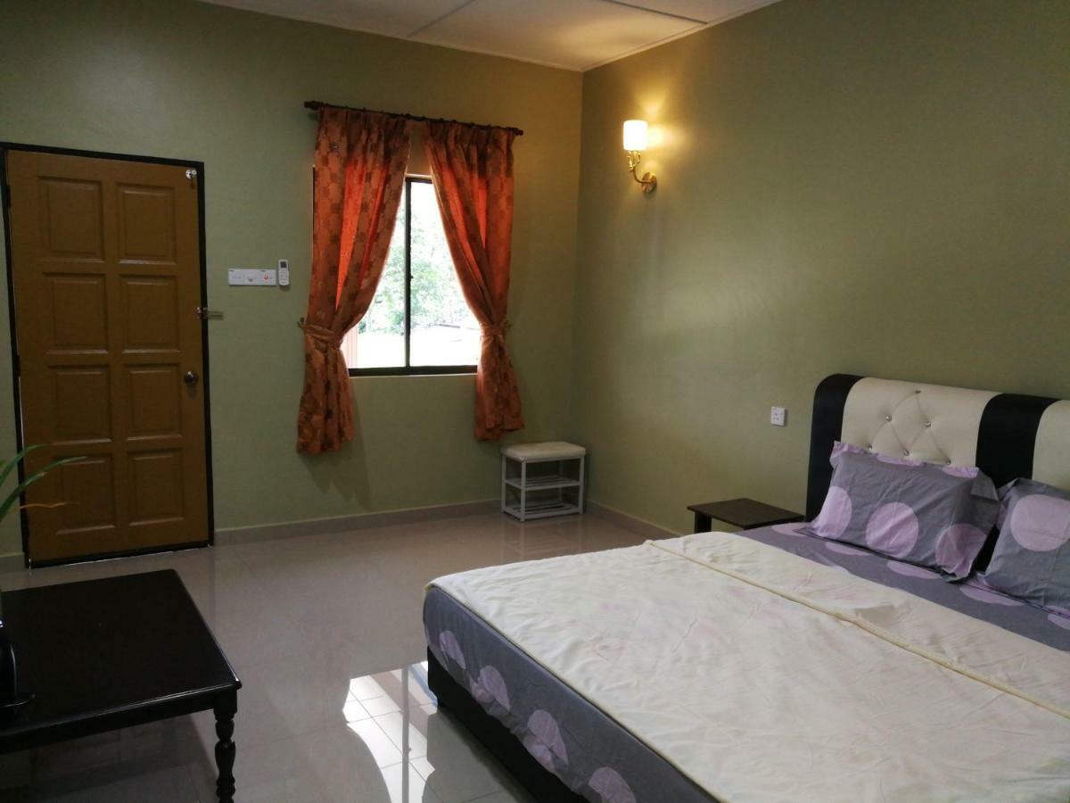 Country House Pulai Holiday Village Gua Musang Esterno foto